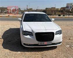 2019 كرايسلر 300