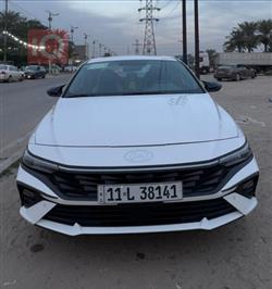 Hyundai Elantra 2024