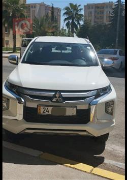 Mitsubishi L200 2023