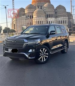 2018 تويوتا لاندكروزر