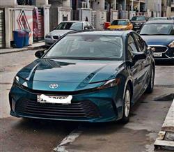 Toyota Camry 2025
