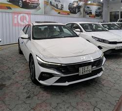 Hyundai Elantra 2024