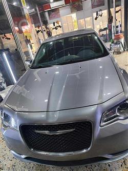 2017 كرايسلر 300