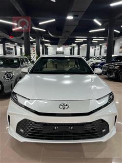 Toyota Camry 2025
