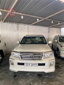 2011 تويوتا لاندكروزر