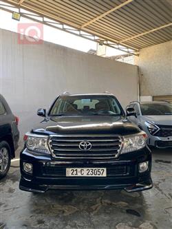 2015 تويوتا لاندكروزر