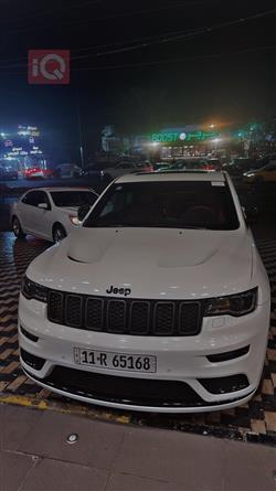 2021 جيب جراند شيروكي