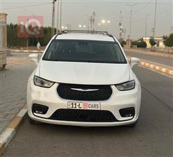 2022 كرايسلر باسيفيكا 2022 كرايسلر باسيفيكا