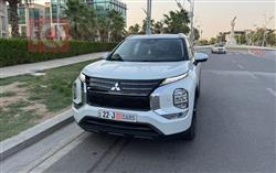 2022 ميتسوبيشي اوتلاندر