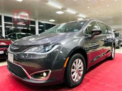 2017 كرايسلر باسيفيكا