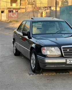 1991 مرسيدس بنز E-Class