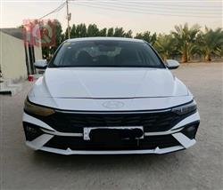 Hyundai Elantra 2024