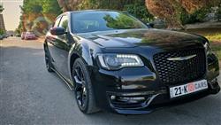 2018 كرايسلر 300