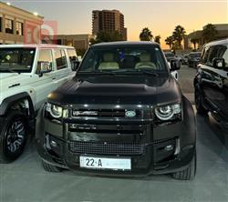 Land Rover Defender 2025