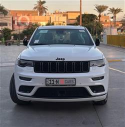 2022 جيب جراند شيروكي