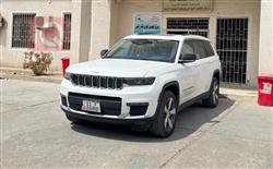 2022 جيب جراند شيروكي إل