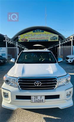2011 تويوتا لاندكروزر