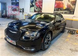 Chrysler 300 2018