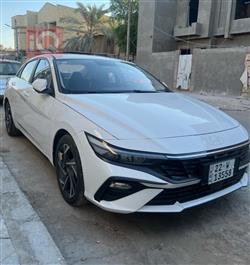 Hyundai Elantra 2025