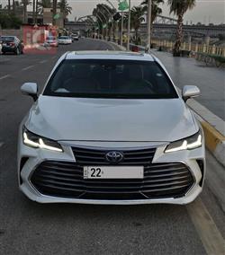 2020 تويوتا أفالون