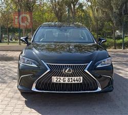 Lexus ES 2021