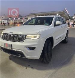 2021 جيب جراند شيروكي