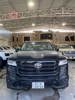 2025 تويوتا لاندكروزر