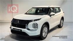 2025 ميتسوبيشي اوتلاندر