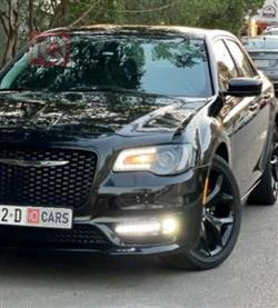 2021 كرايسلر 300