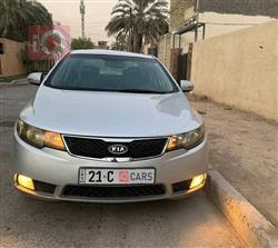 2012 كيا سيراتو