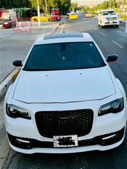 2015 كرايسلر 300