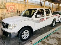 2014 نيسان نافارا