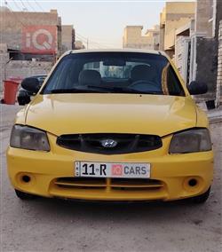 2000 هيونداي فيرنا