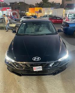 Hyundai Elantra 2024