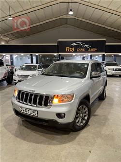 2011 جيب جراند شيروكي