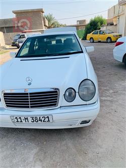 1998 مرسيدس بنز E-Class