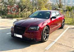 2021 كرايسلر 300