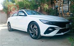 Hyundai Elantra 2024