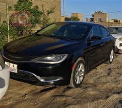 2016 كرايسلر 200