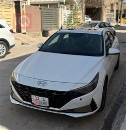 Hyundai Elantra 2022