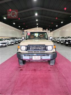 2025 تويوتا لاند كروزر 70