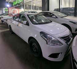 Nissan Sunny 2025