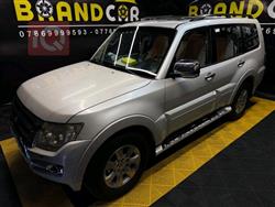 2015 ميتسوبيشي باجيرو