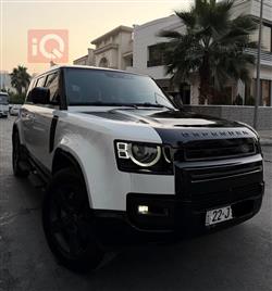 Land Rover Defender 2025