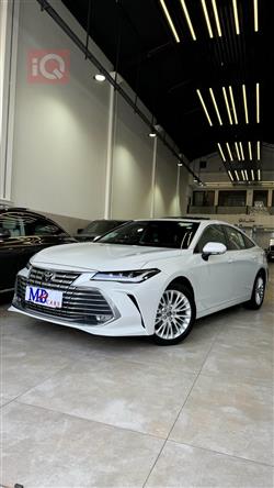 2024 تويوتا أفالون