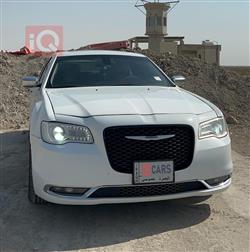 2016 كرايسلر 300