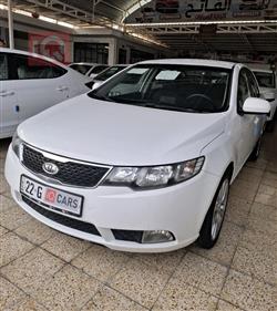 2012 كيا سيراتو