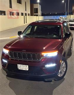 2023 جيب جراند شيروكي