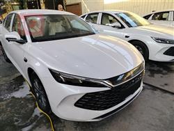 BYD QIN L DM-i 2025