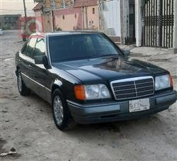 1993 مرسيدس بنز E-Class